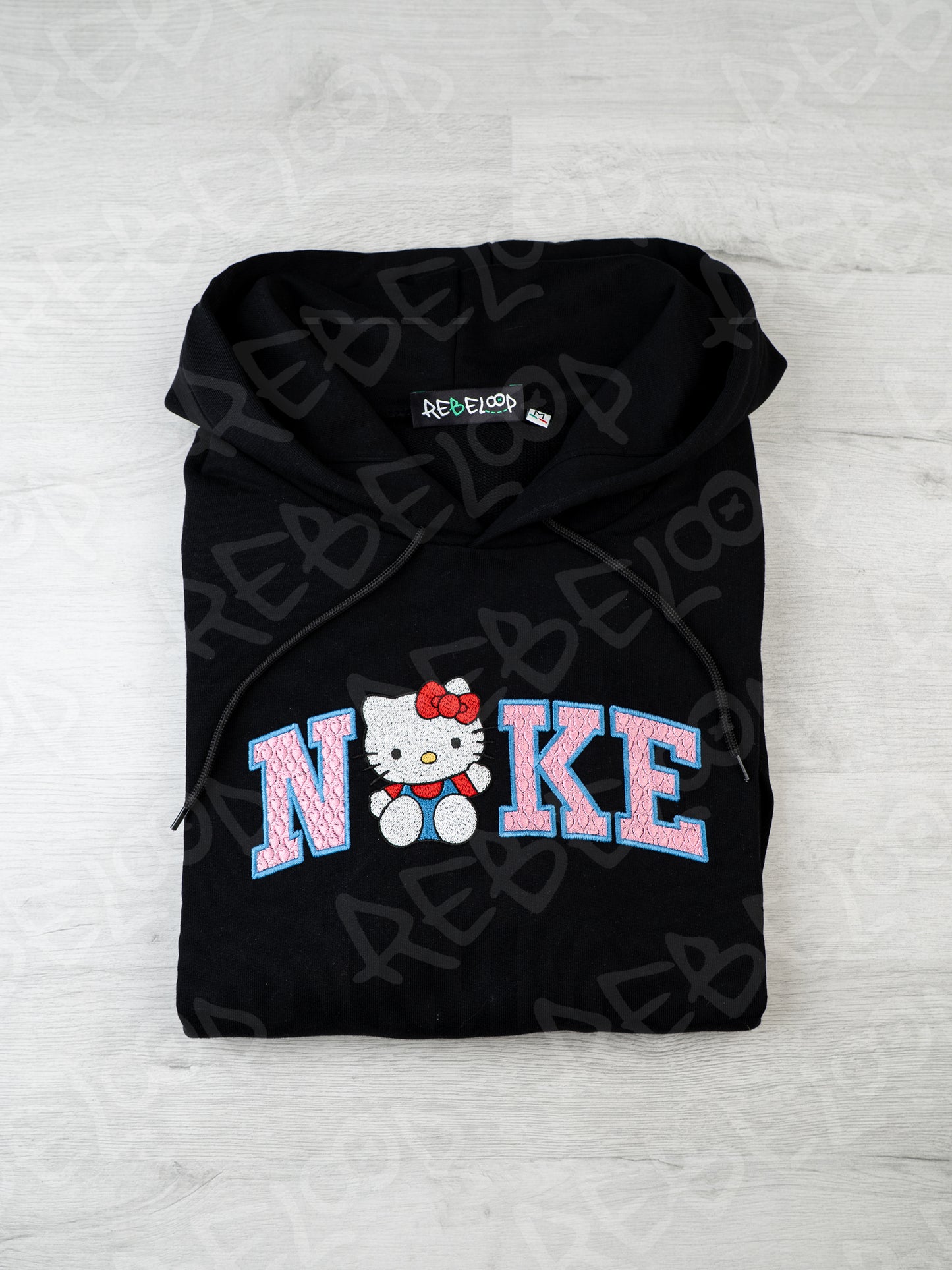 Felpa ricamata Hello Kitty V.1