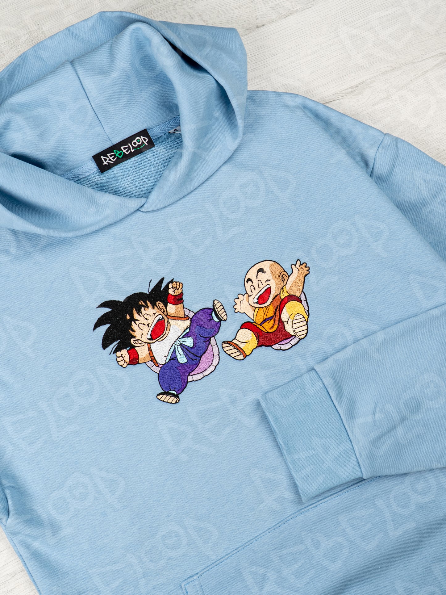 Felpa ricamata Goku e Crillin