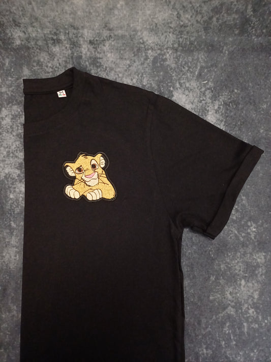 T-shirt ricamata Simba